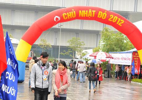 Thousands join humanitarian blood donation